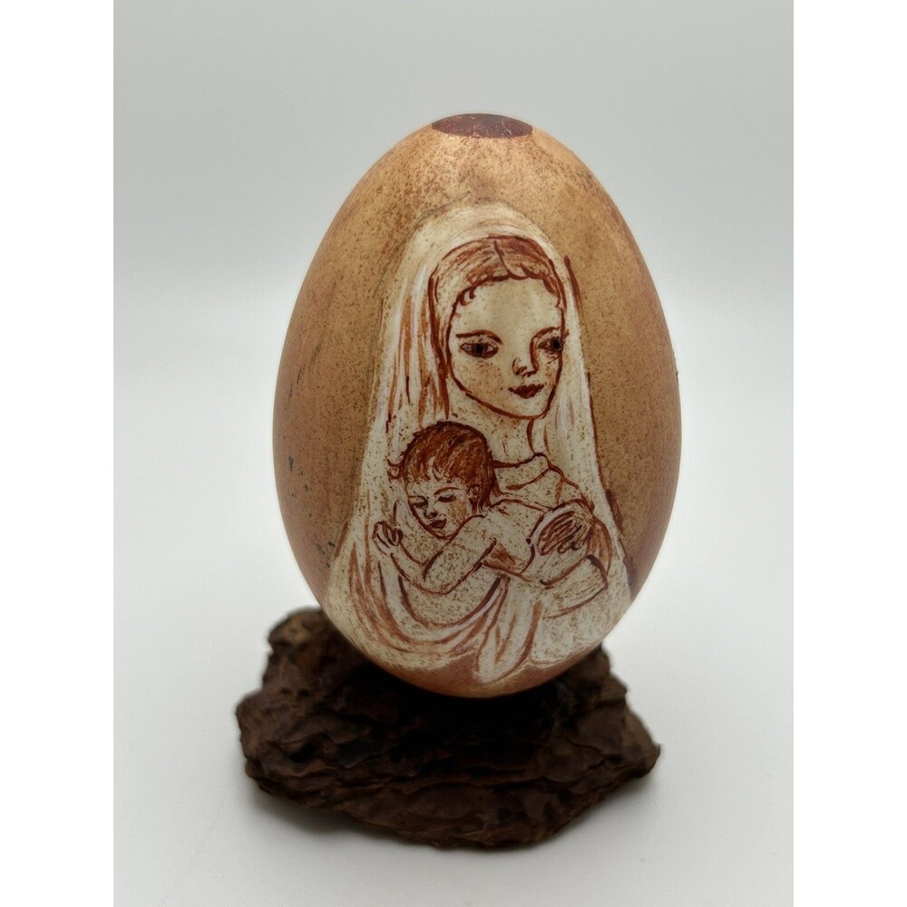 Hand Crafted Egg Vintage 1984 Madonna And Child Collectible Figure